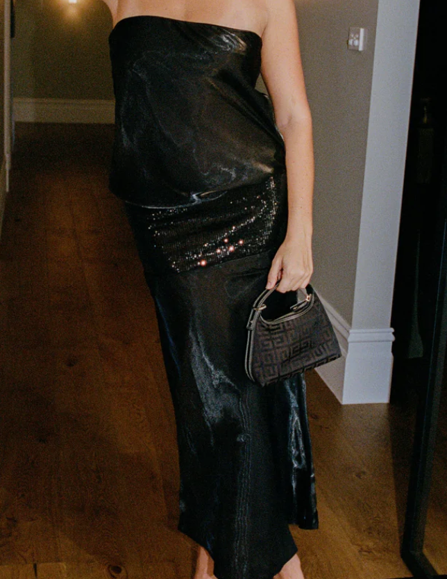 Mode Mischief Melt Panel Maxi in Liquorice Black